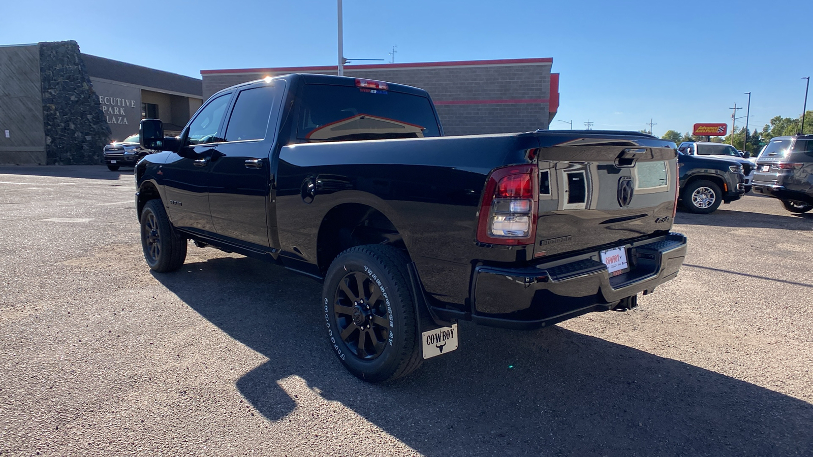 2024 Ram 2500 Big Horn 4x4 Crew Cab 64 Box 3