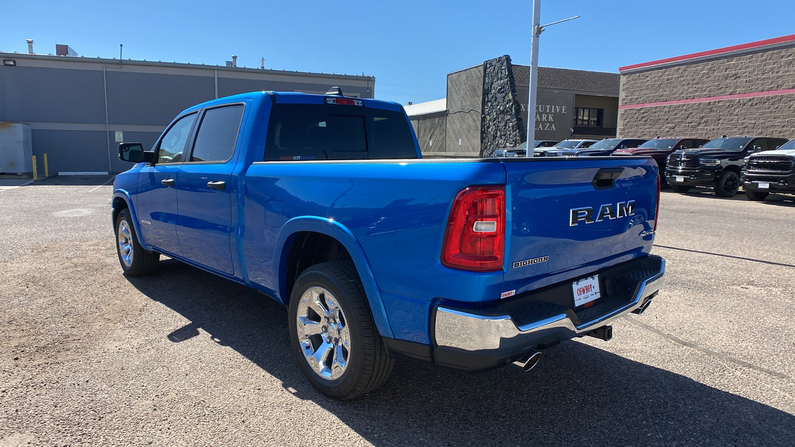 2025 Ram 1500 Big Horn 4x4 Crew Cab 64 Box 3