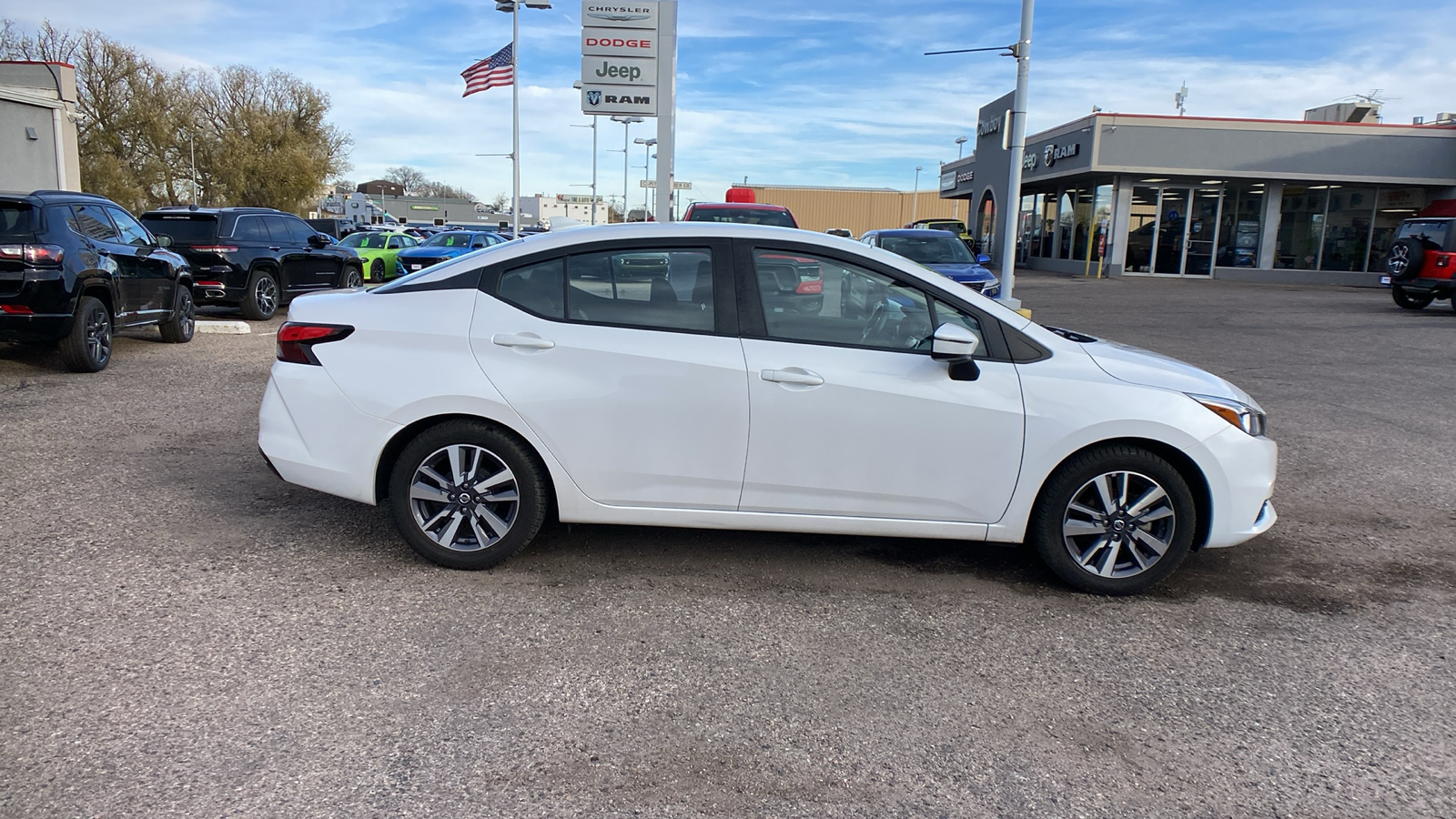 2020 Nissan Versa SV CVT 7