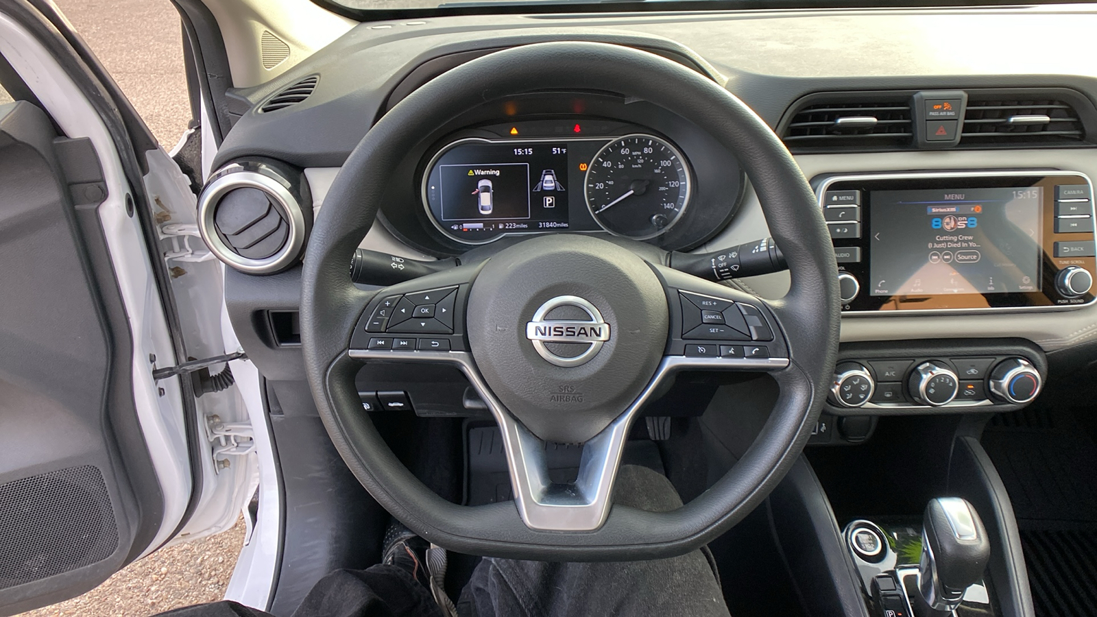 2020 Nissan Versa SV CVT 18