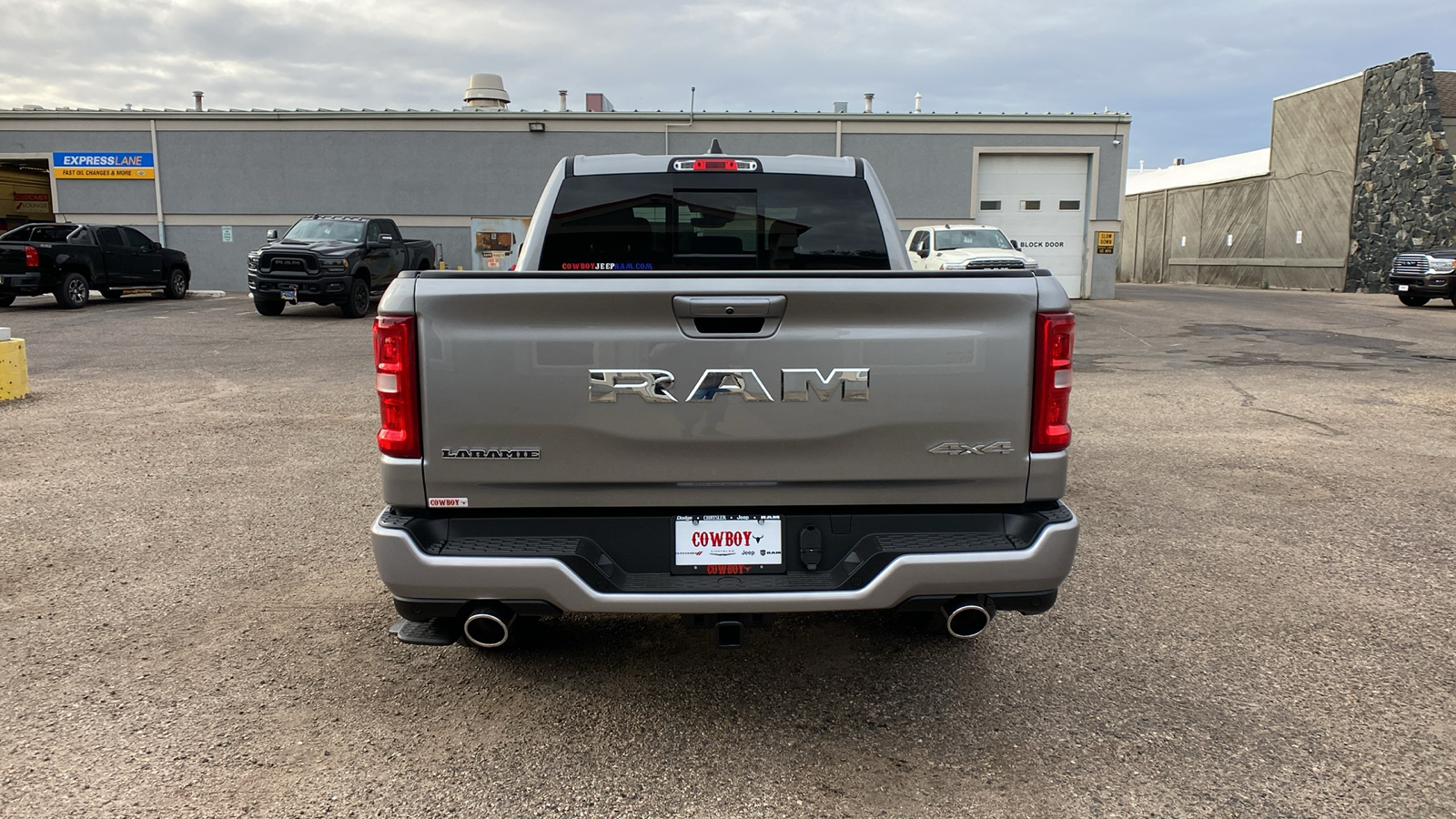 2025 Ram 1500 Laramie 4x4 Crew Cab 57 Box 4