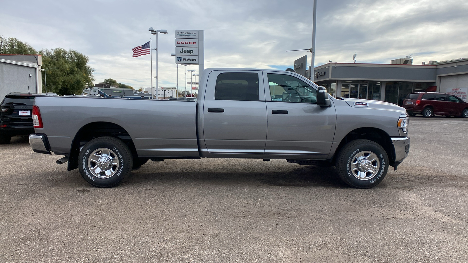 2024 Ram 2500 Tradesman 4x4 Crew Cab 8 Box 6