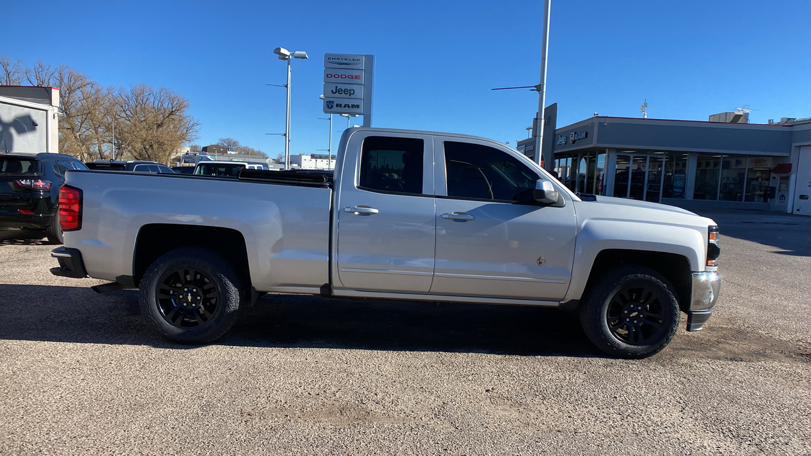 2016 Chevrolet Silverado 1500 4WD Double Cab 143.5 LT w/1LT 7