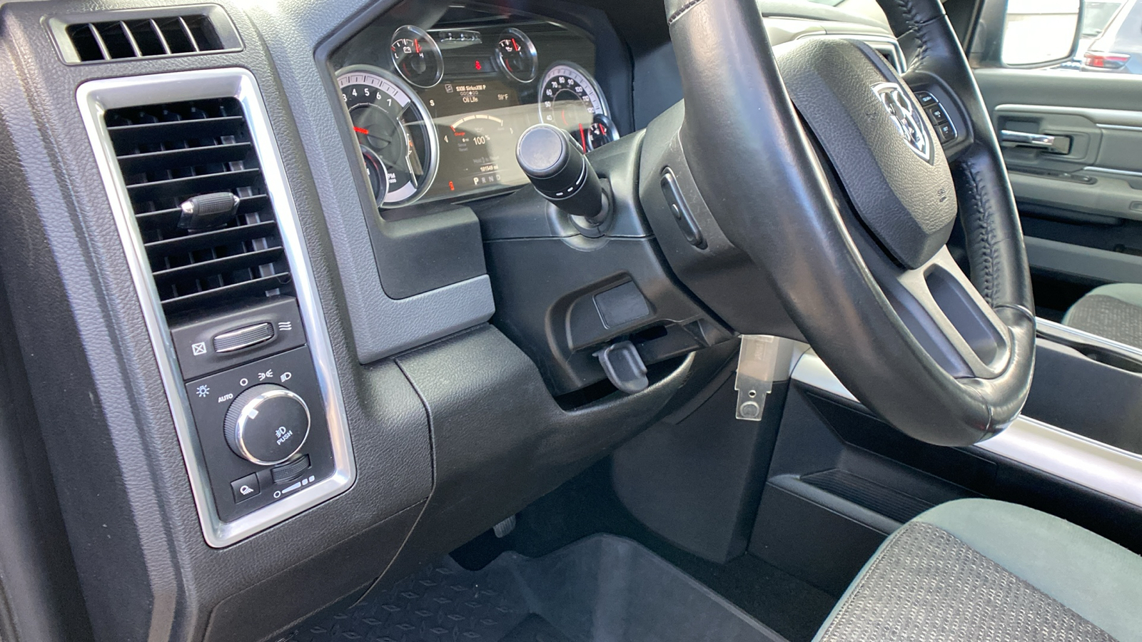 2019 Ram 1500 Classic Big Horn 4x4 Crew Cab 57 Box 17