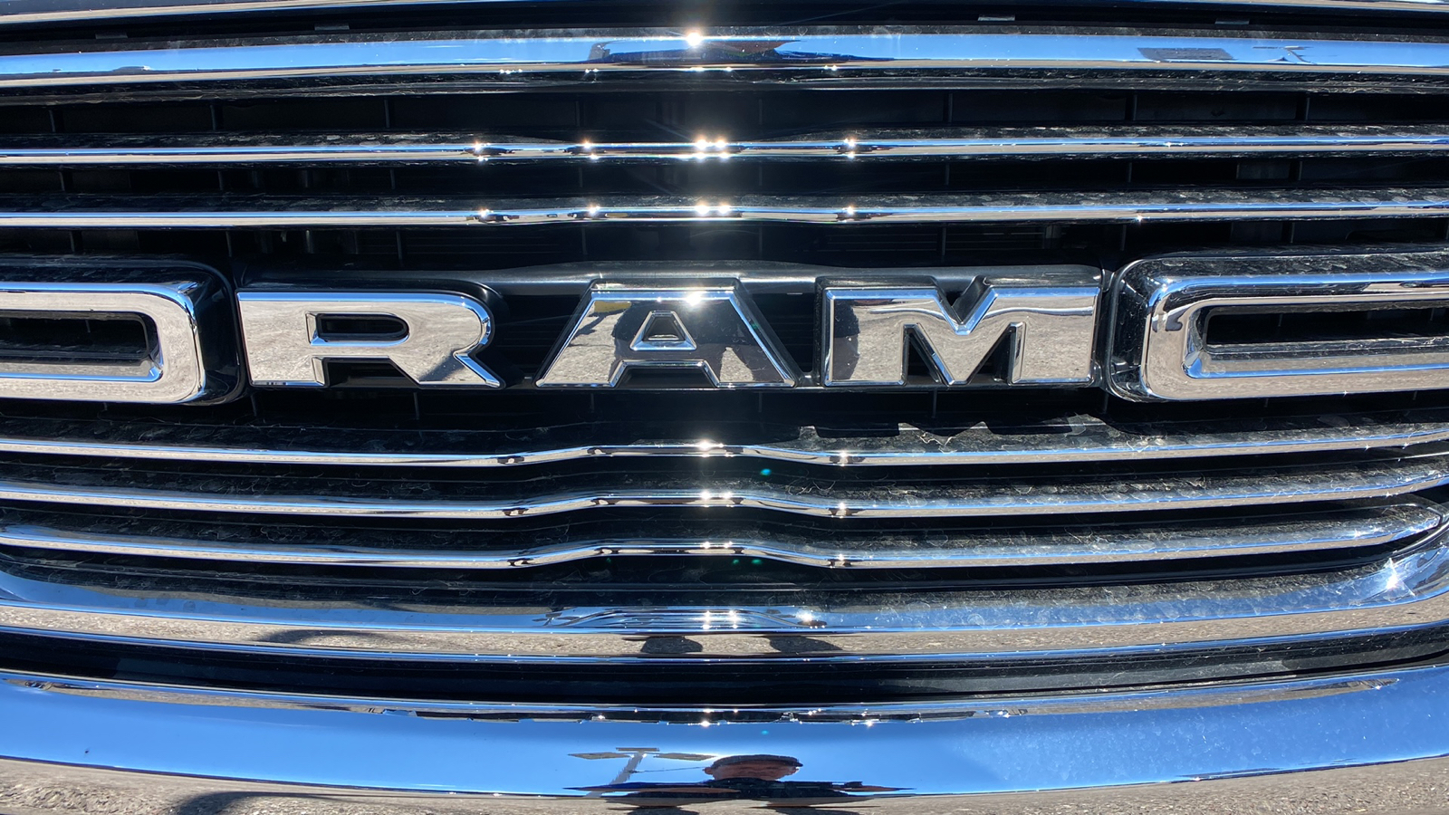 2022 Ram 1500 Laramie 4x4 Crew Cab 57 Box 10