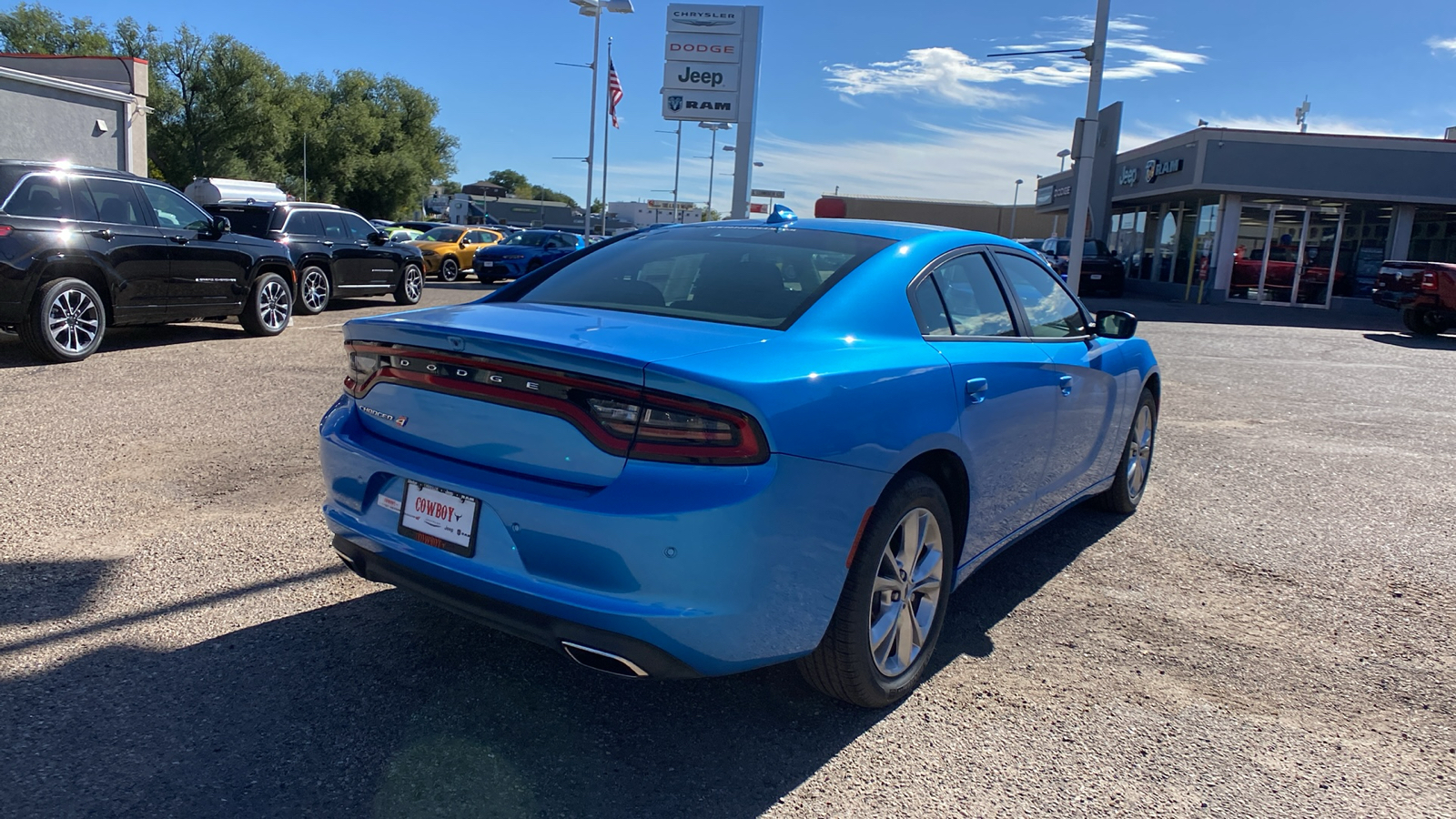 2023 Dodge Charger SXT AWD 5