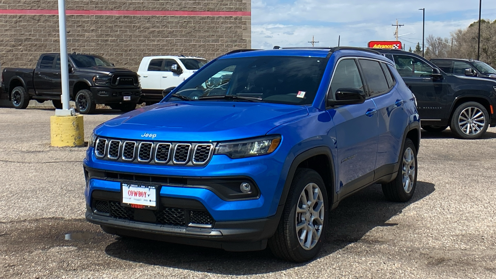 2024 Jeep Compass Latitude Lux 2