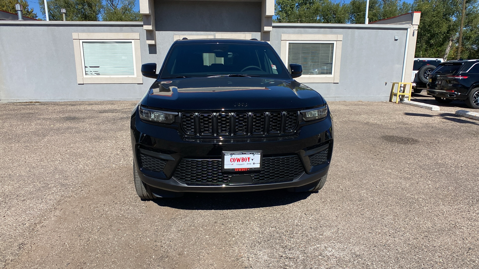 2025 Jeep Grand Cherokee Altitude X 4x4 8