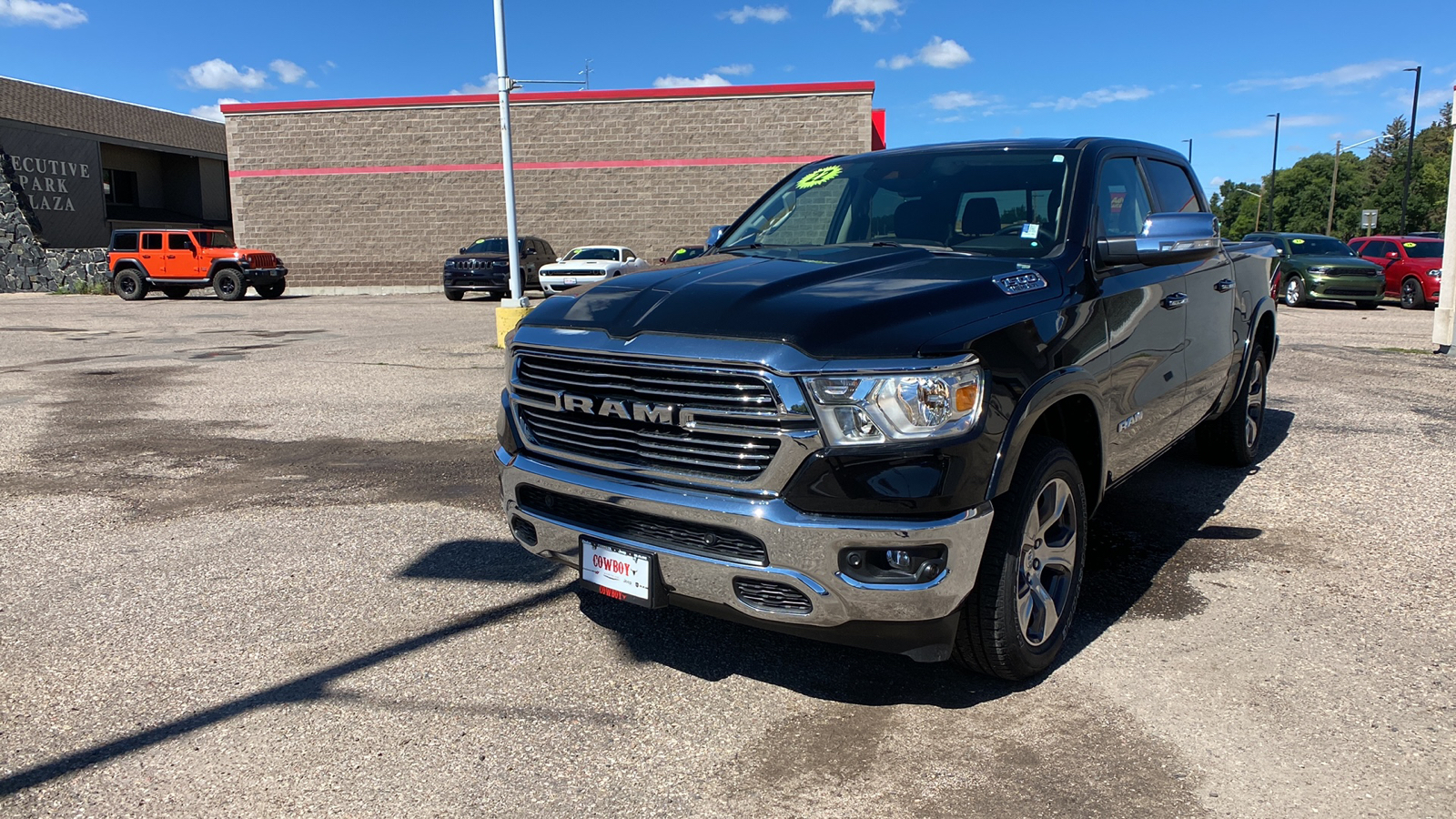 2022 Ram 1500 Laramie 4x4 Crew Cab 57 Box 2