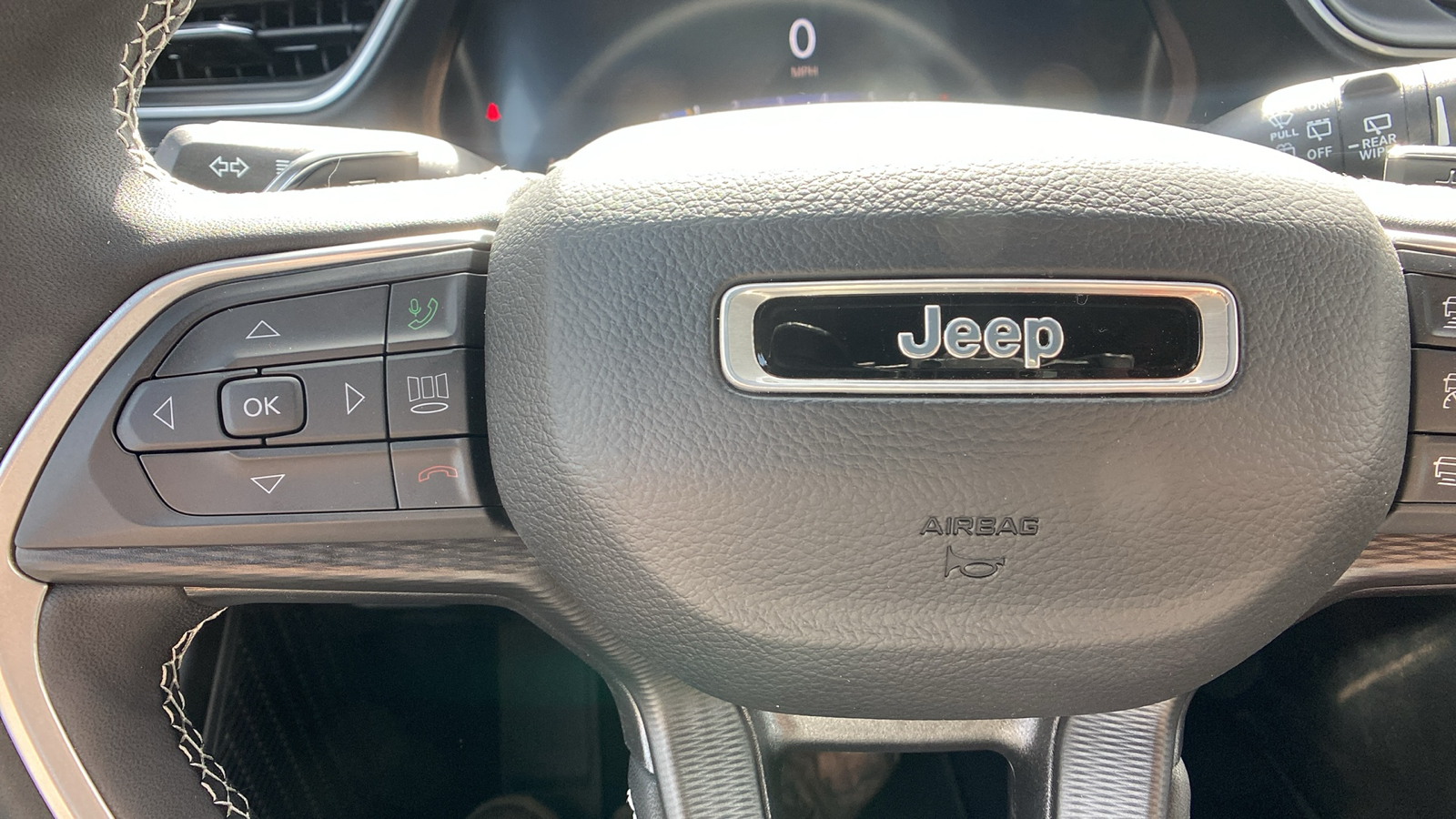 2024 Jeep Grand Cherokee L Laredo 4x4 22