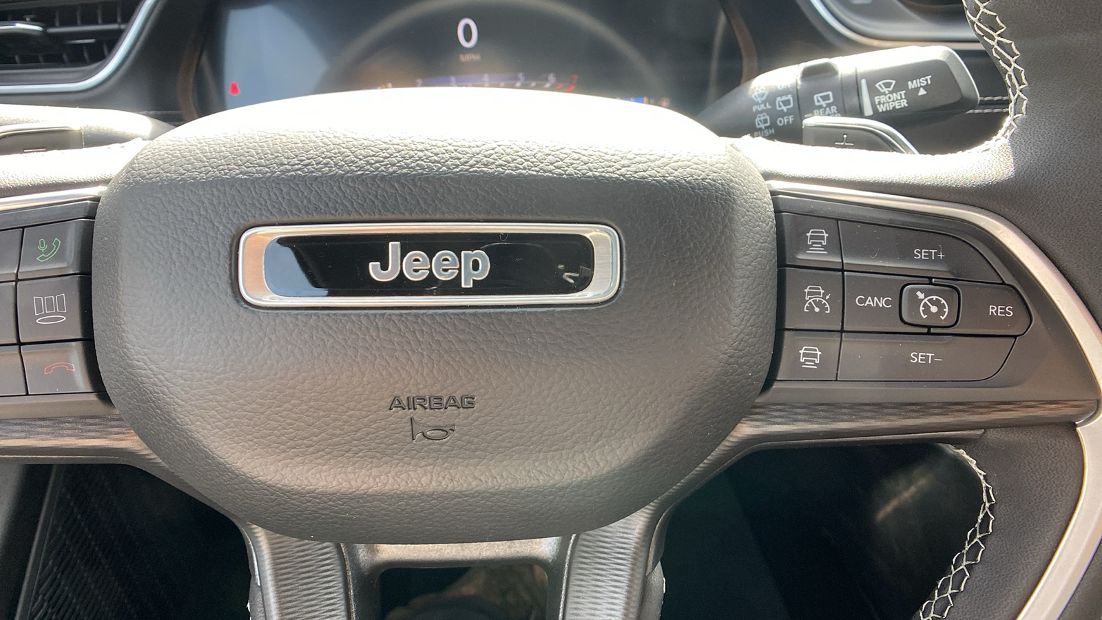 2024 Jeep Grand Cherokee L Laredo 4x4 23