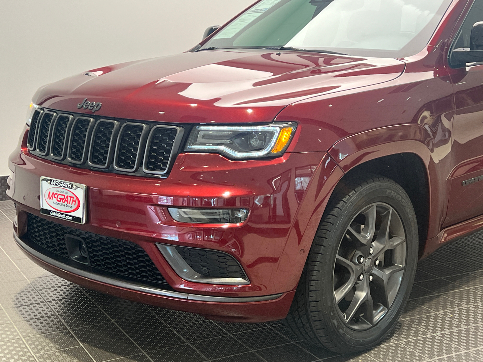 2019 Jeep Grand Cherokee Limited X 8