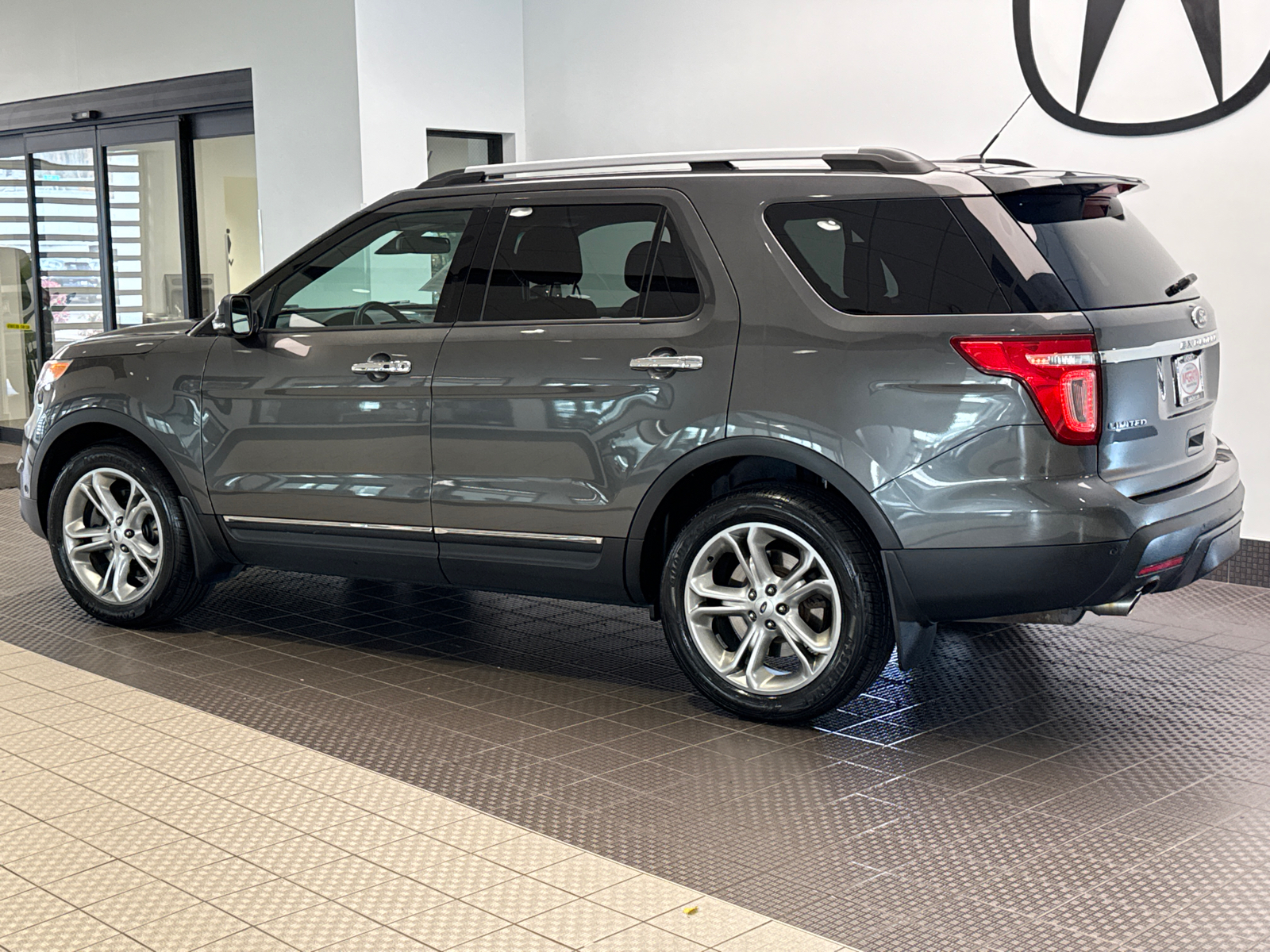 2015 Ford Explorer Limited 4