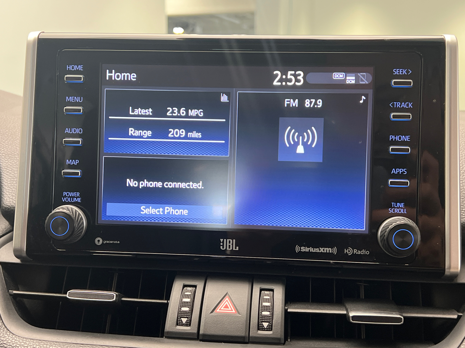 2019 Toyota RAV4 XLE Premium 12
