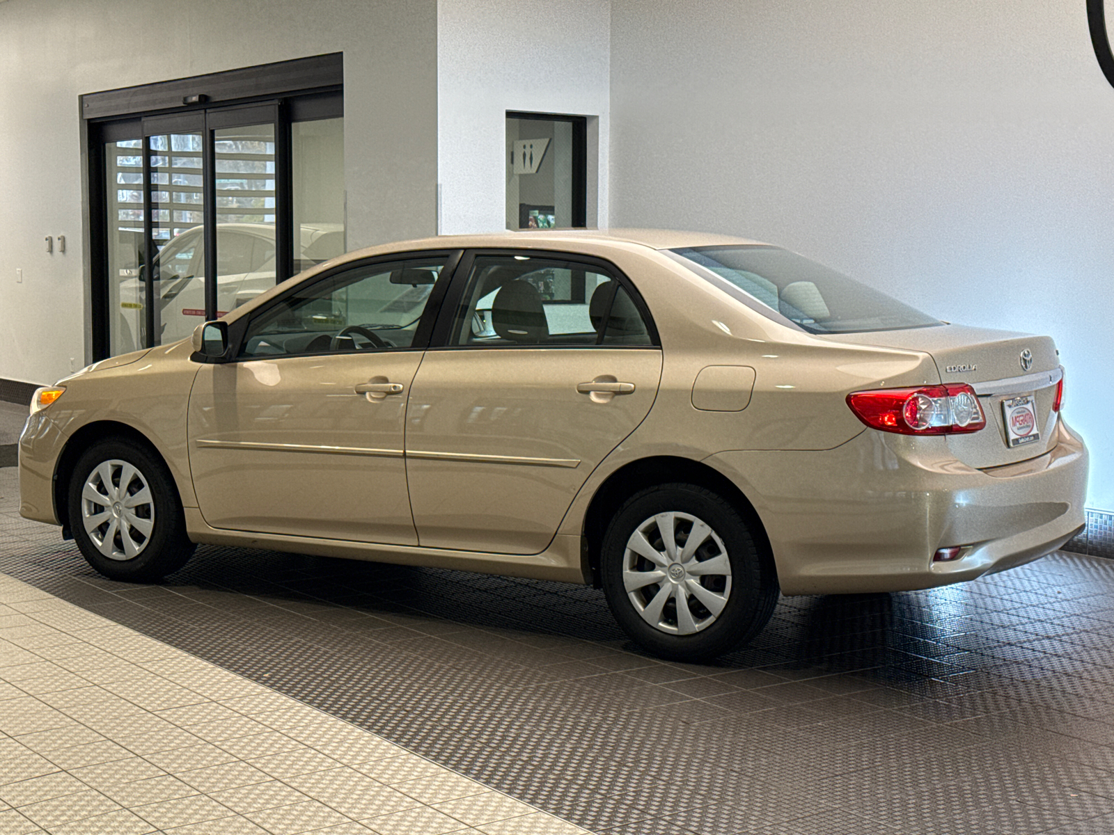 2011 Toyota Corolla LE 4