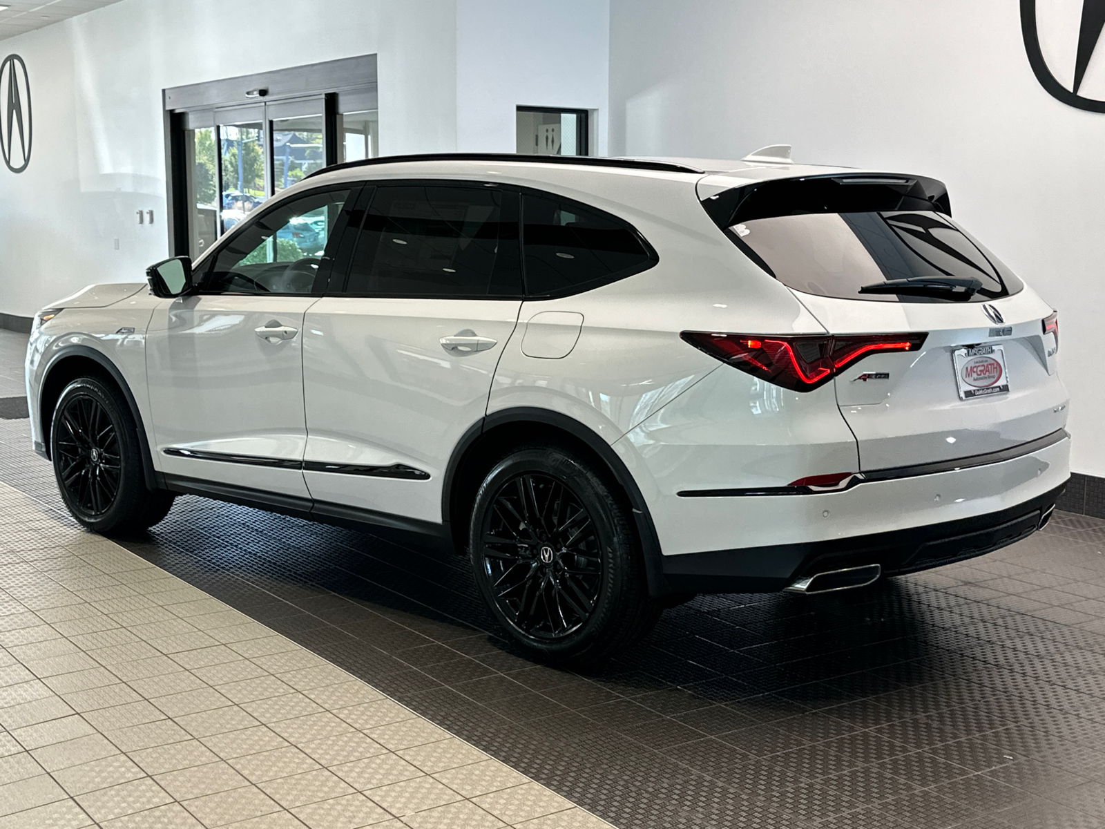 2025 Acura MDX w/A-Spec Advance Package 4