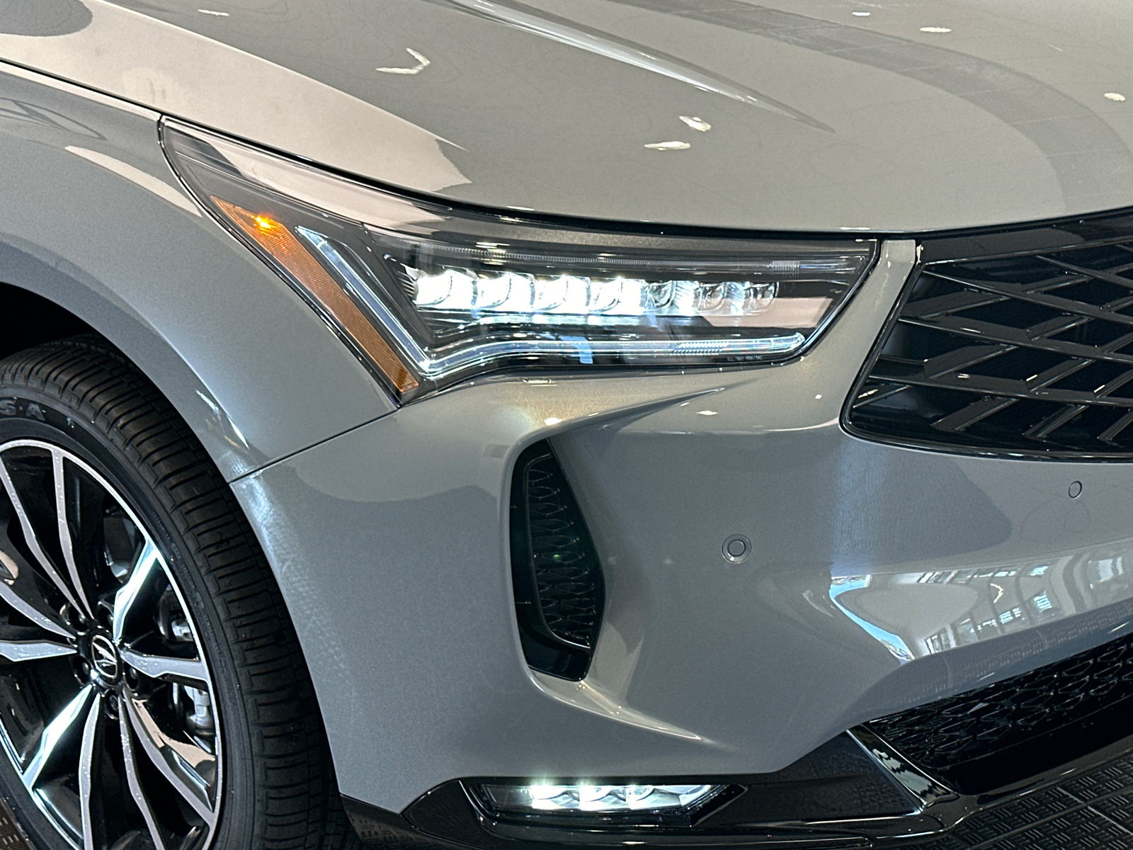 2025 Acura RDX w/A-Spec Advance Package 6