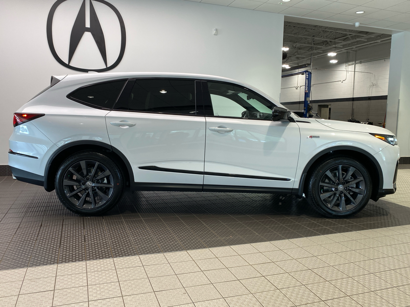 2025 Acura MDX w/A-Spec Package 2