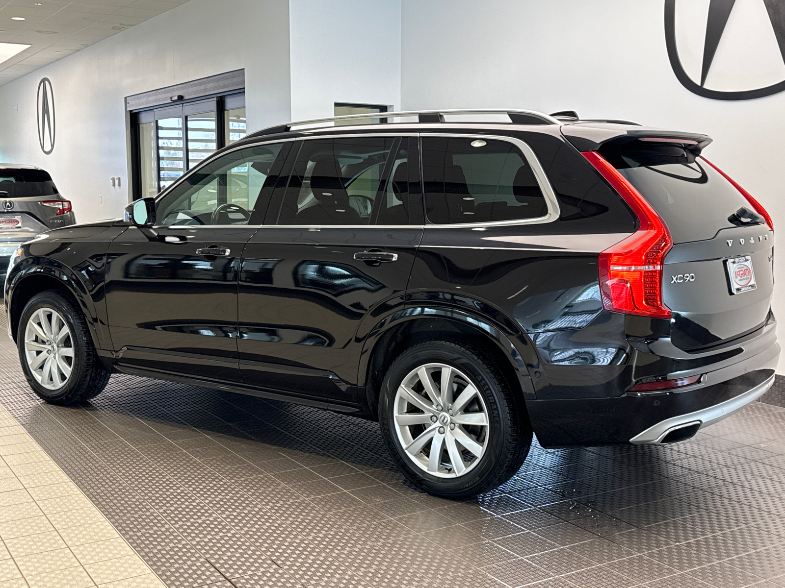 2019 Volvo XC90 Momentum 4