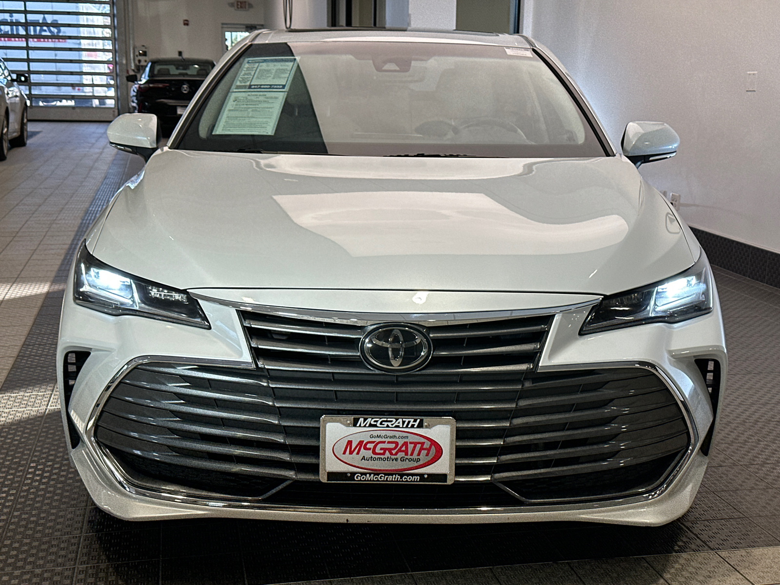 2019 Toyota Avalon XLE 2