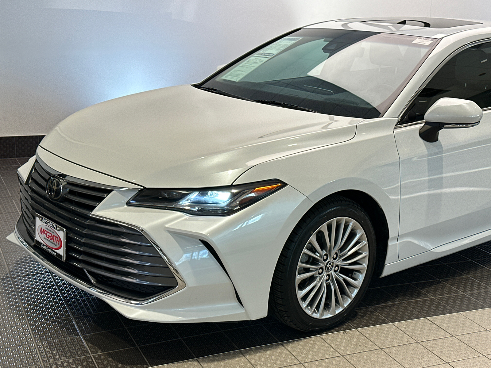 2019 Toyota Avalon XLE 9