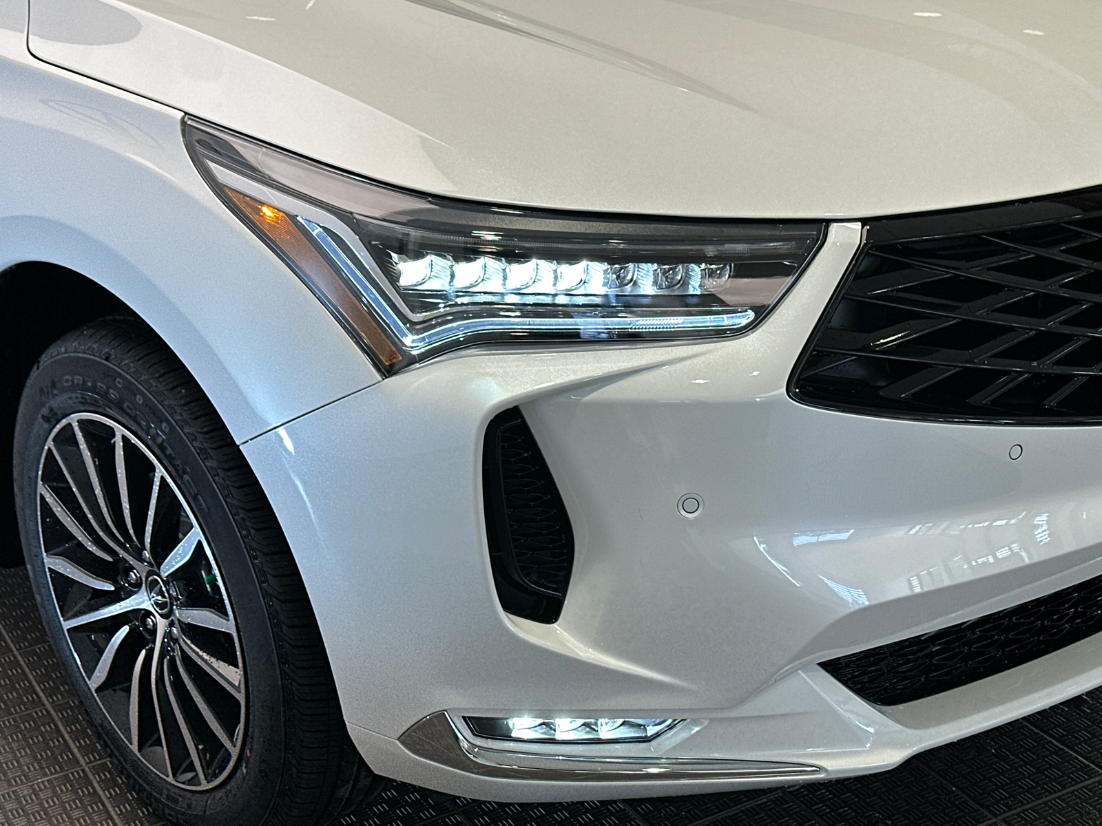 2025 Acura RDX w/Advance Package 6