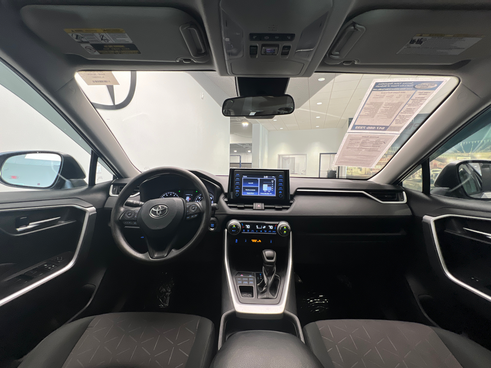 2019 Toyota RAV4 XLE 18
