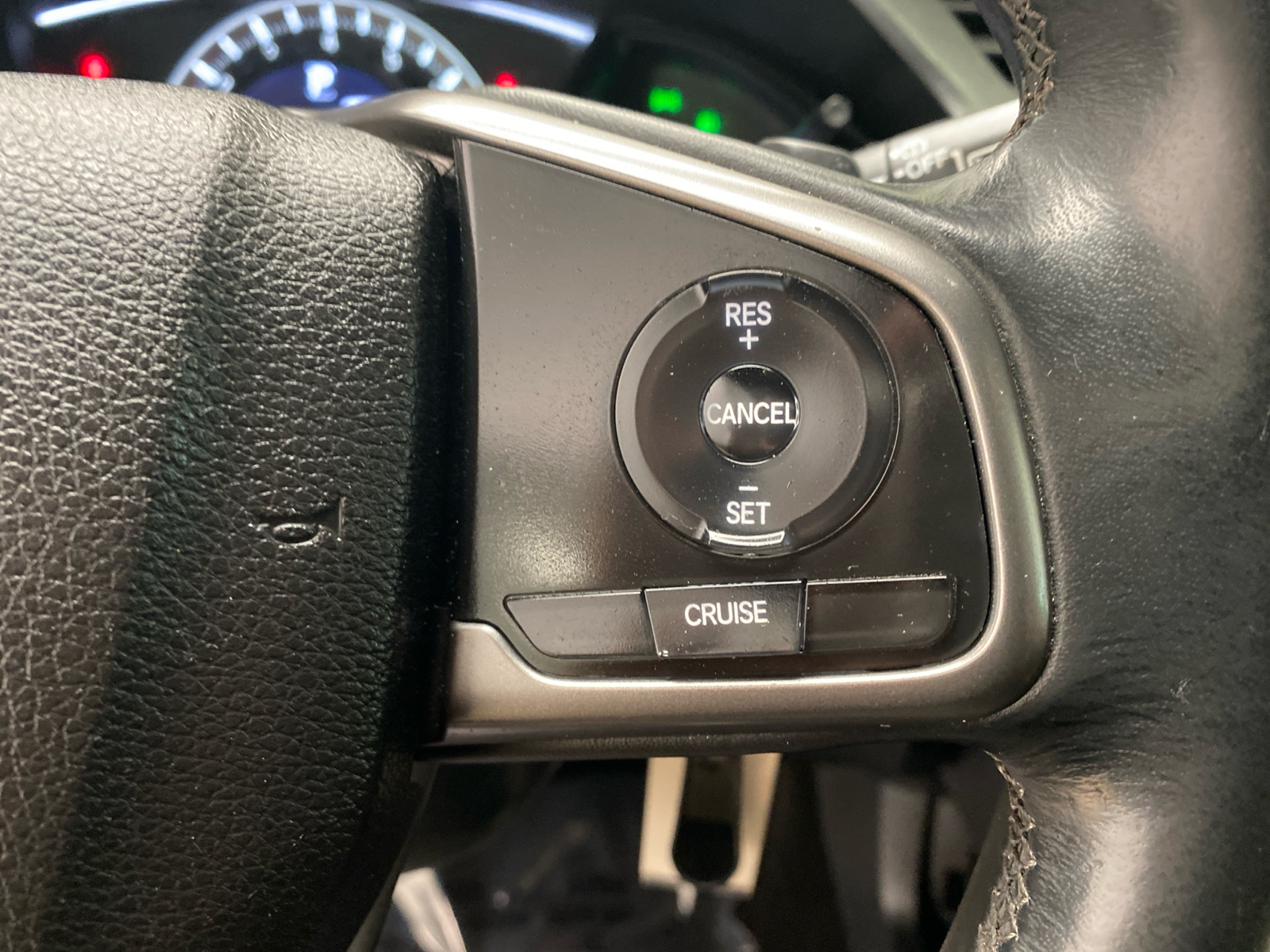 2018 Honda Civic Hatchback Sport 22