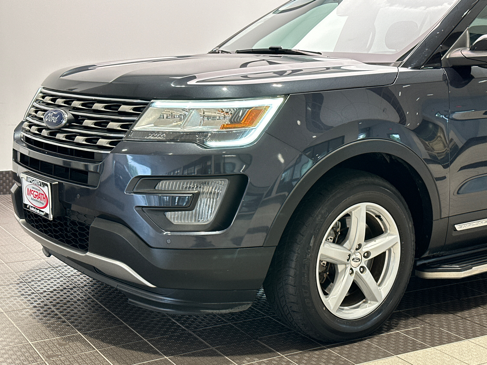 2017 Ford Explorer XLT 8