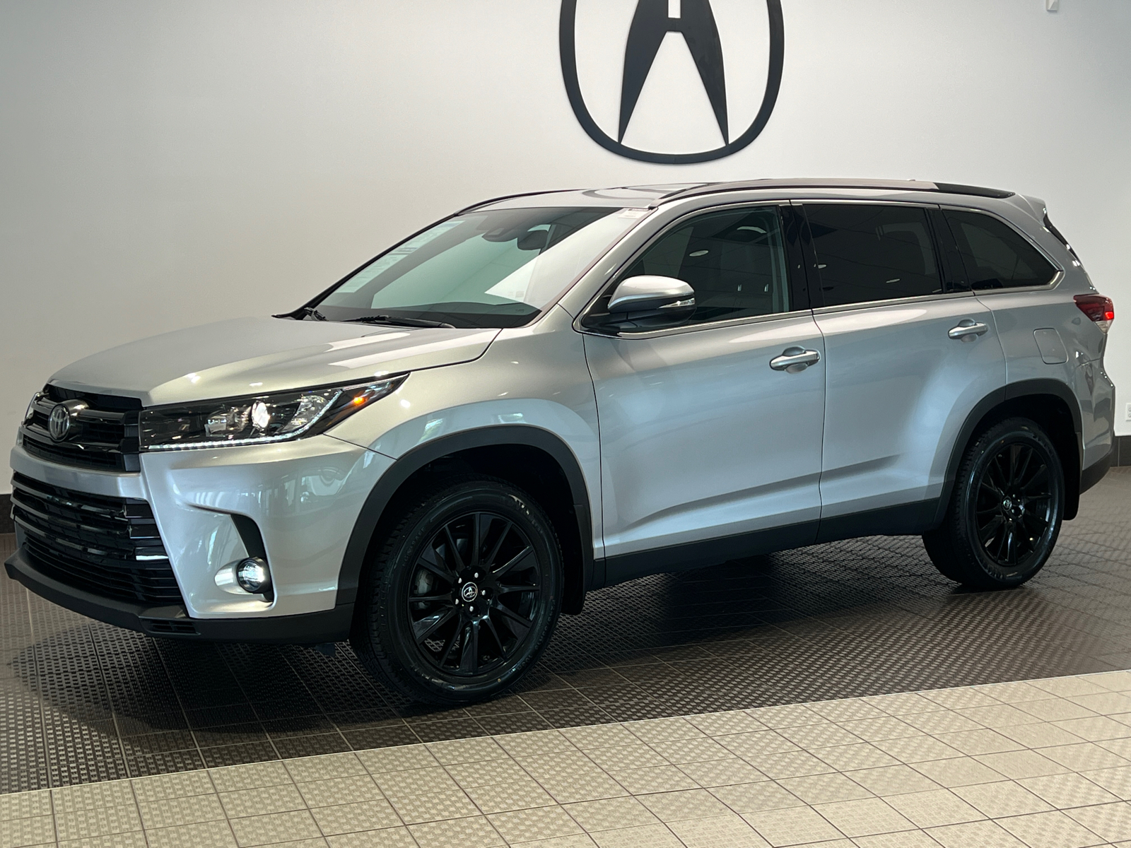 2019 Toyota Highlander SE 3