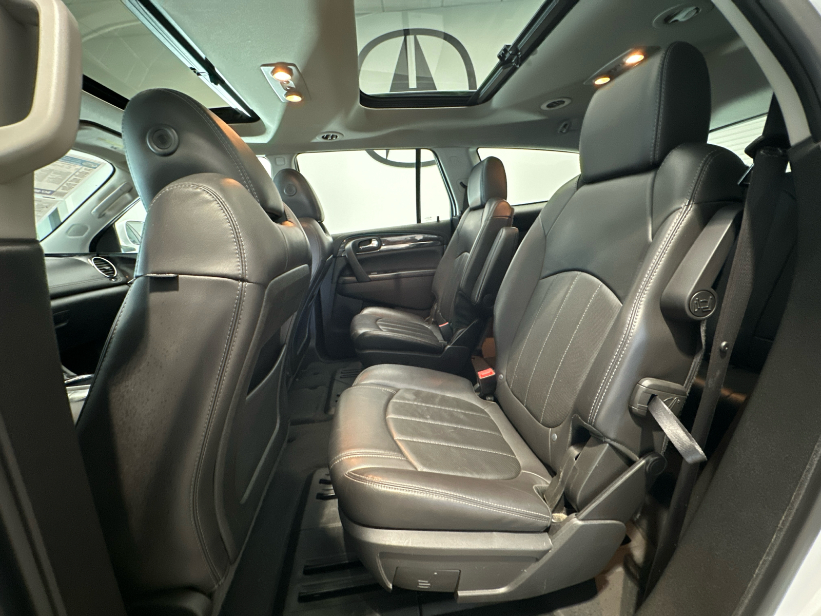 2017 Buick Enclave Leather 16