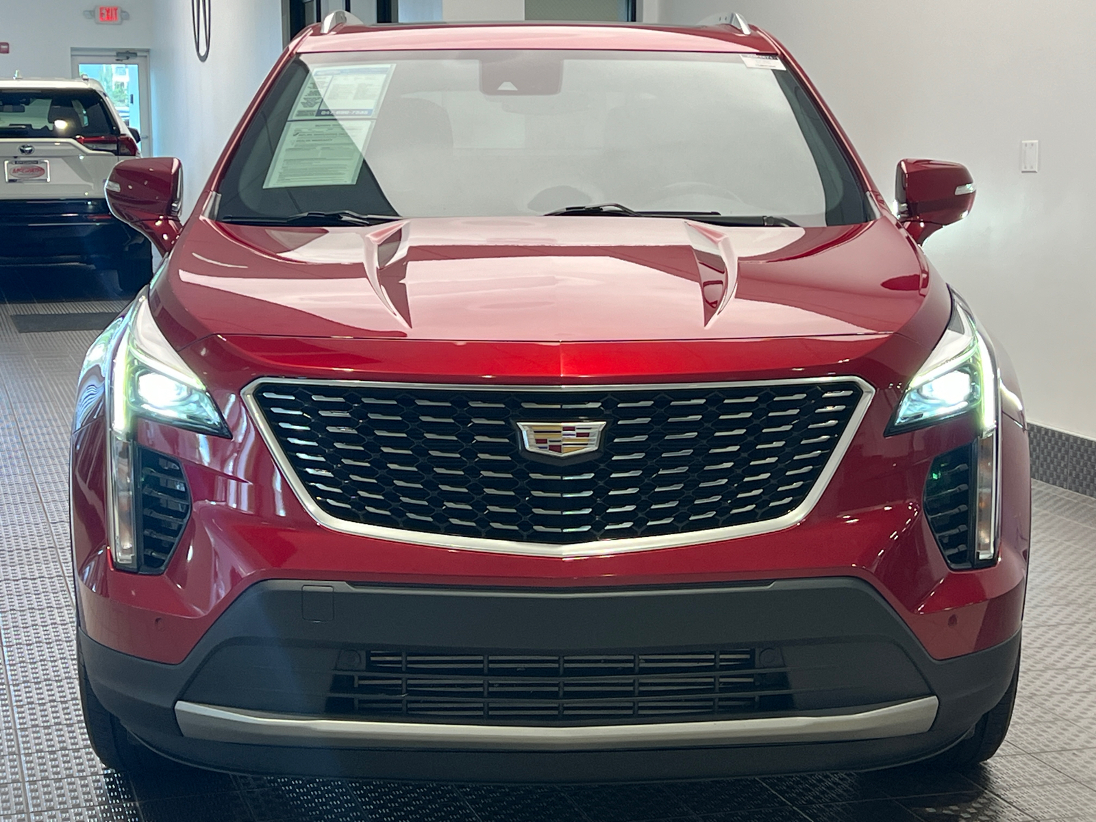 2022 Cadillac XT4 AWD Premium Luxury 2