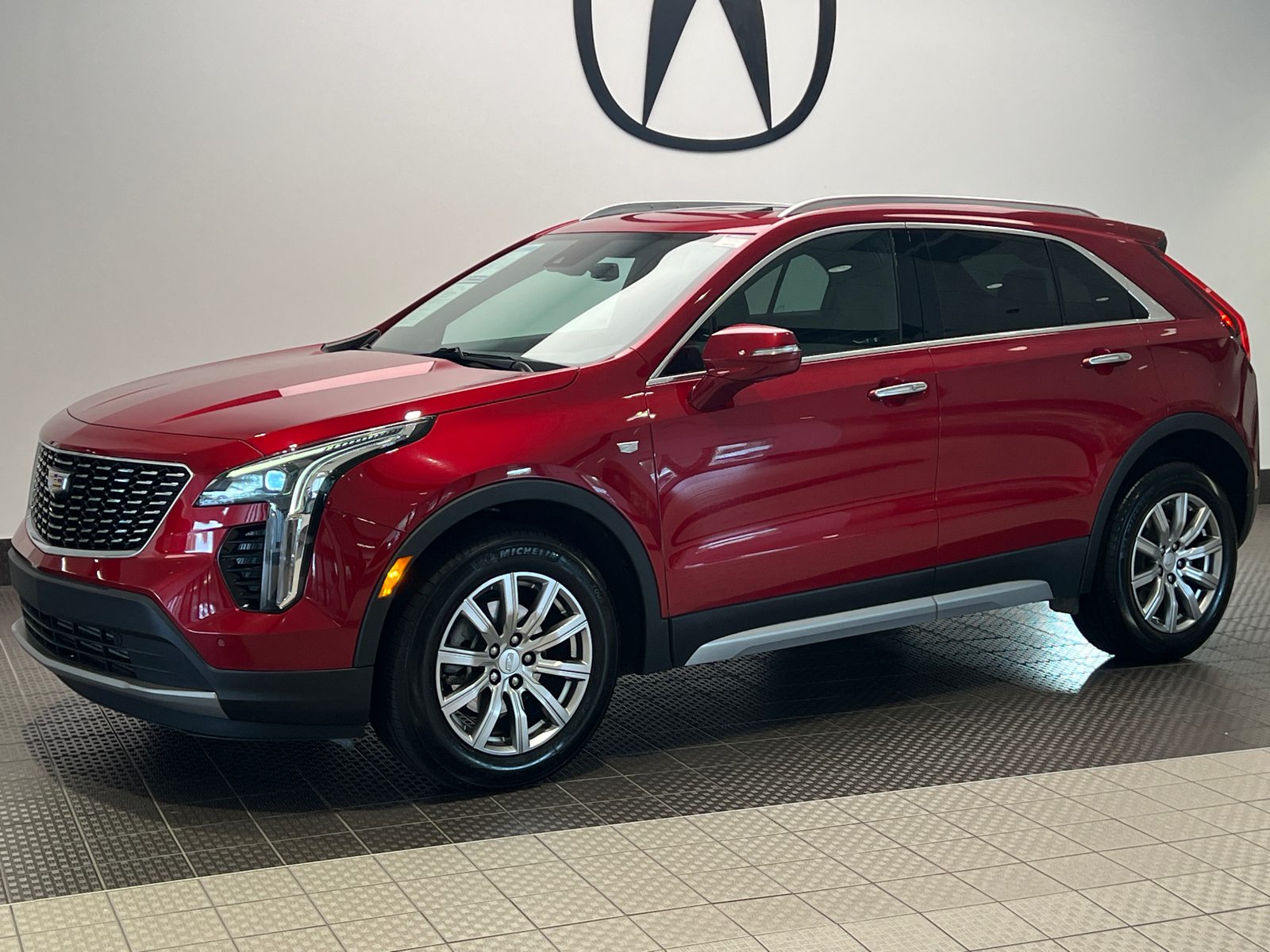 2022 Cadillac XT4 AWD Premium Luxury 3