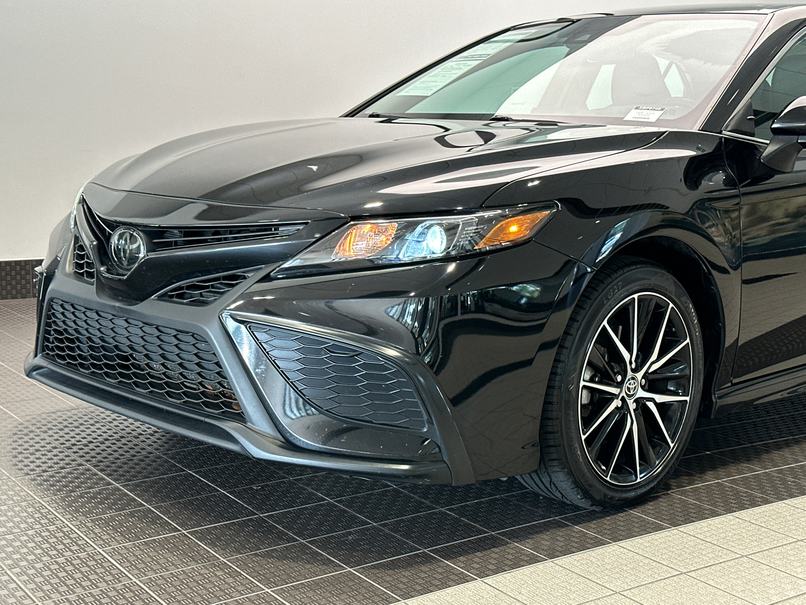 2022 Toyota Camry SE 7