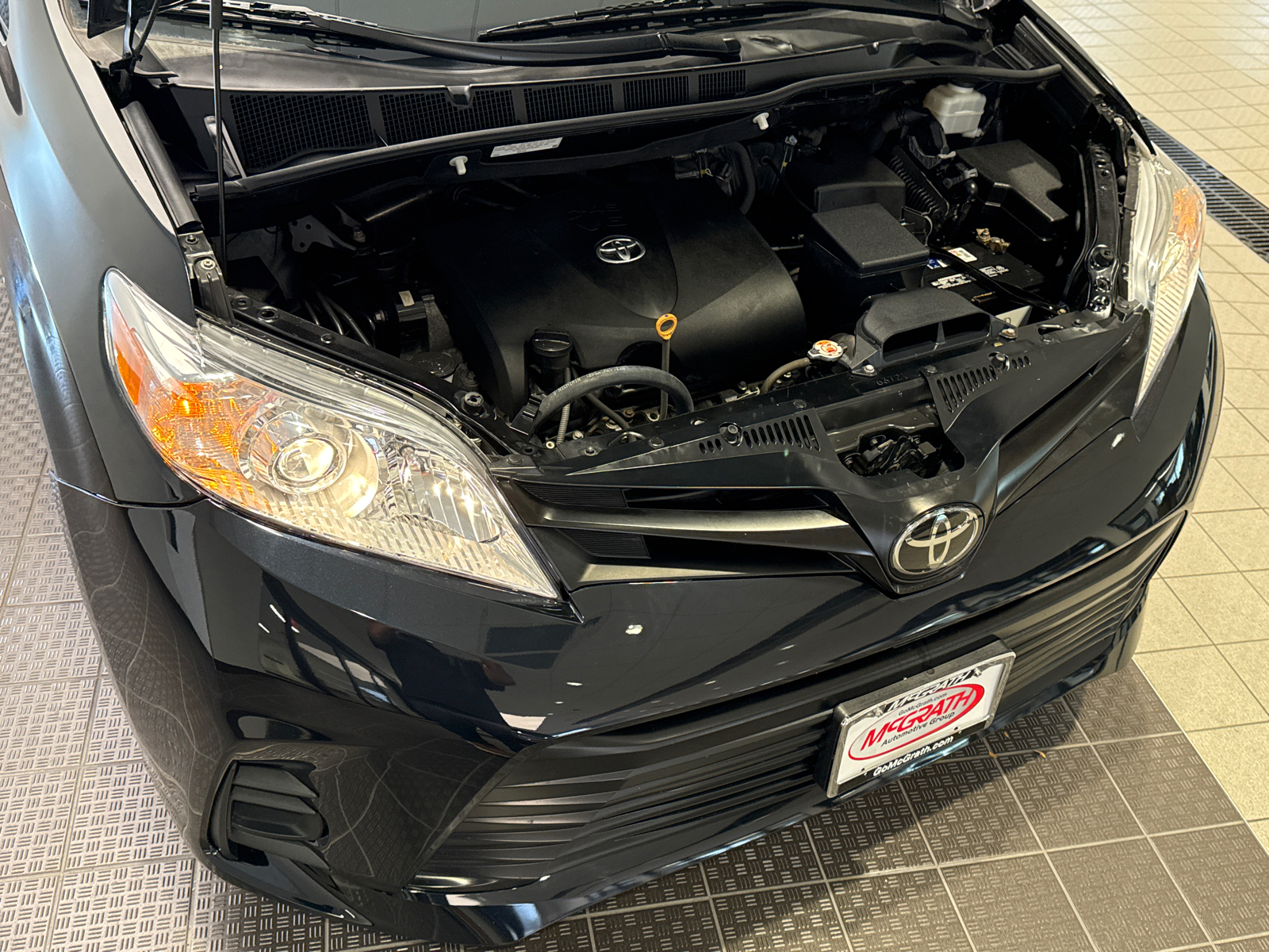 2019 Toyota Sienna L 24