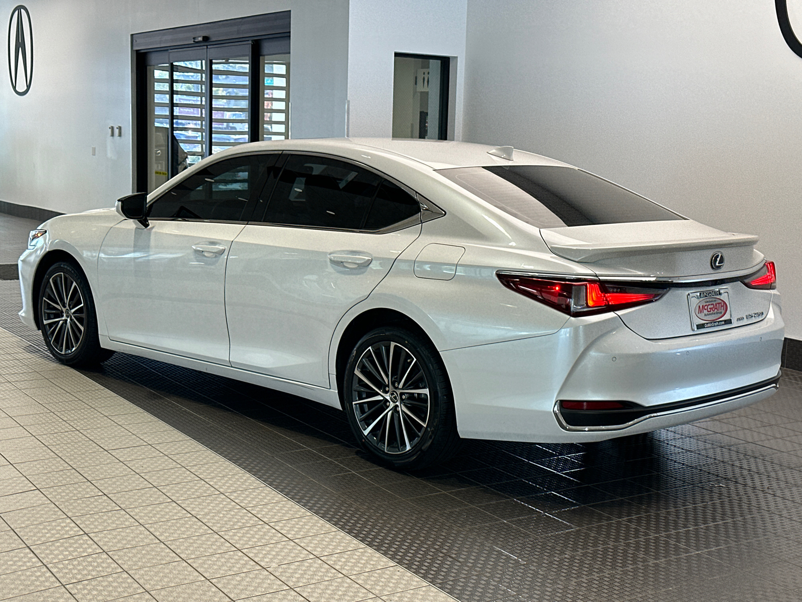 2022 Lexus ES ES 250 4