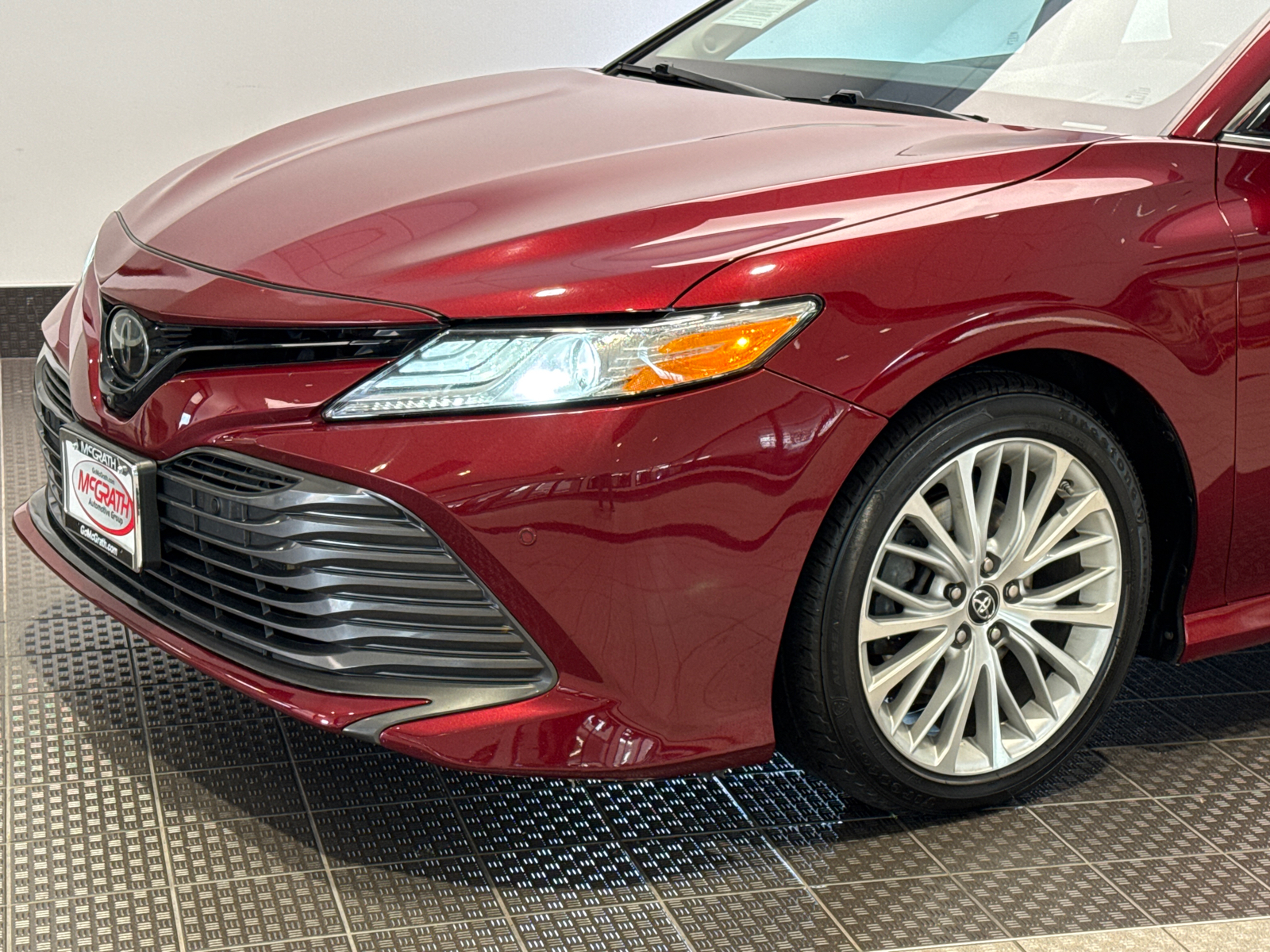 2019 Toyota Camry XLE V6 8