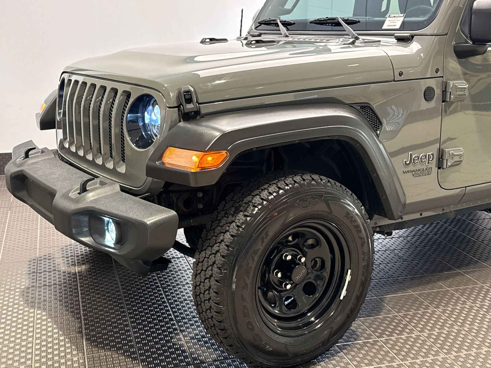 2020 Jeep Wrangler Unlimited Sport S 9