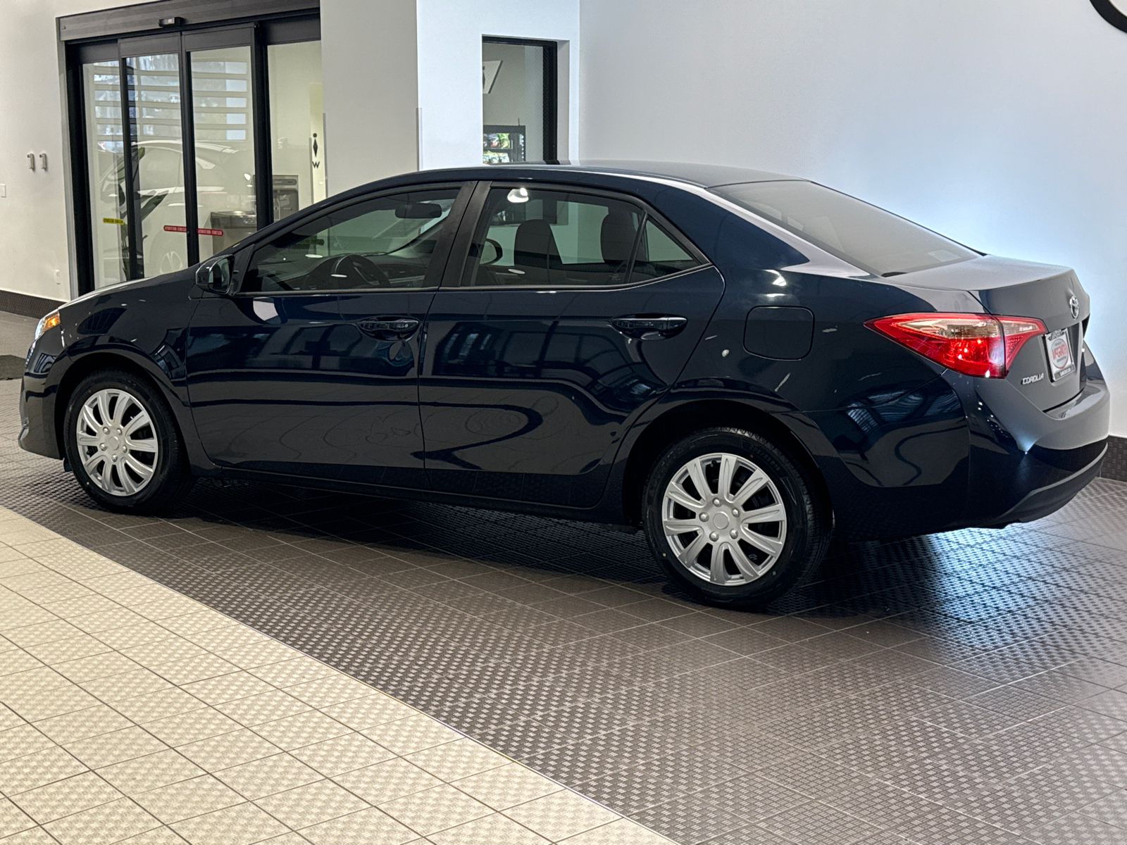 2019 Toyota Corolla LE 4