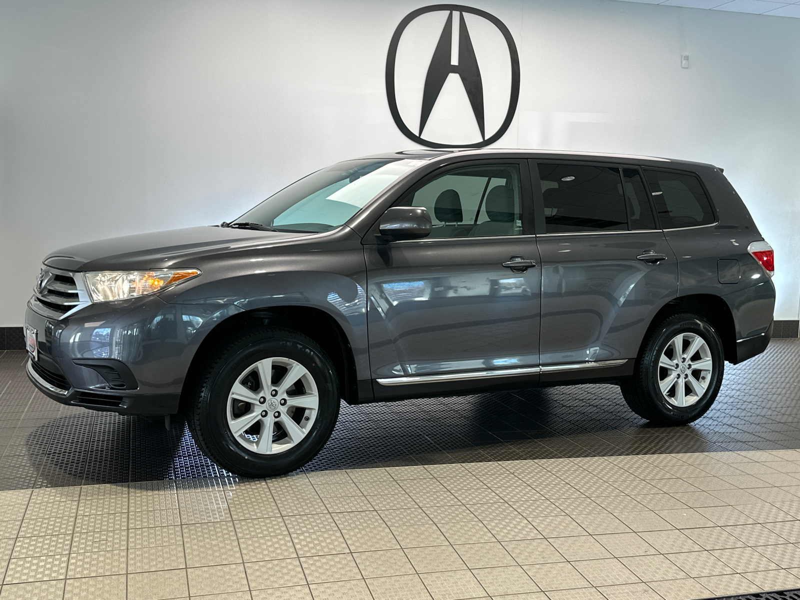 2013 Toyota Highlander Base 3