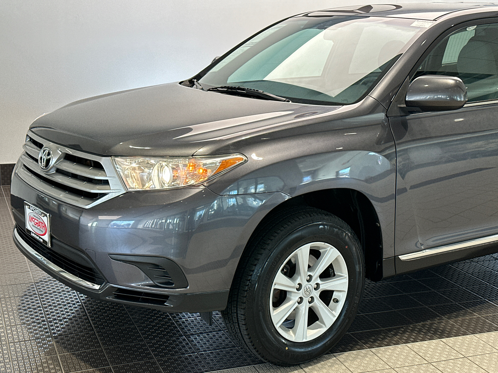 2013 Toyota Highlander Base 8