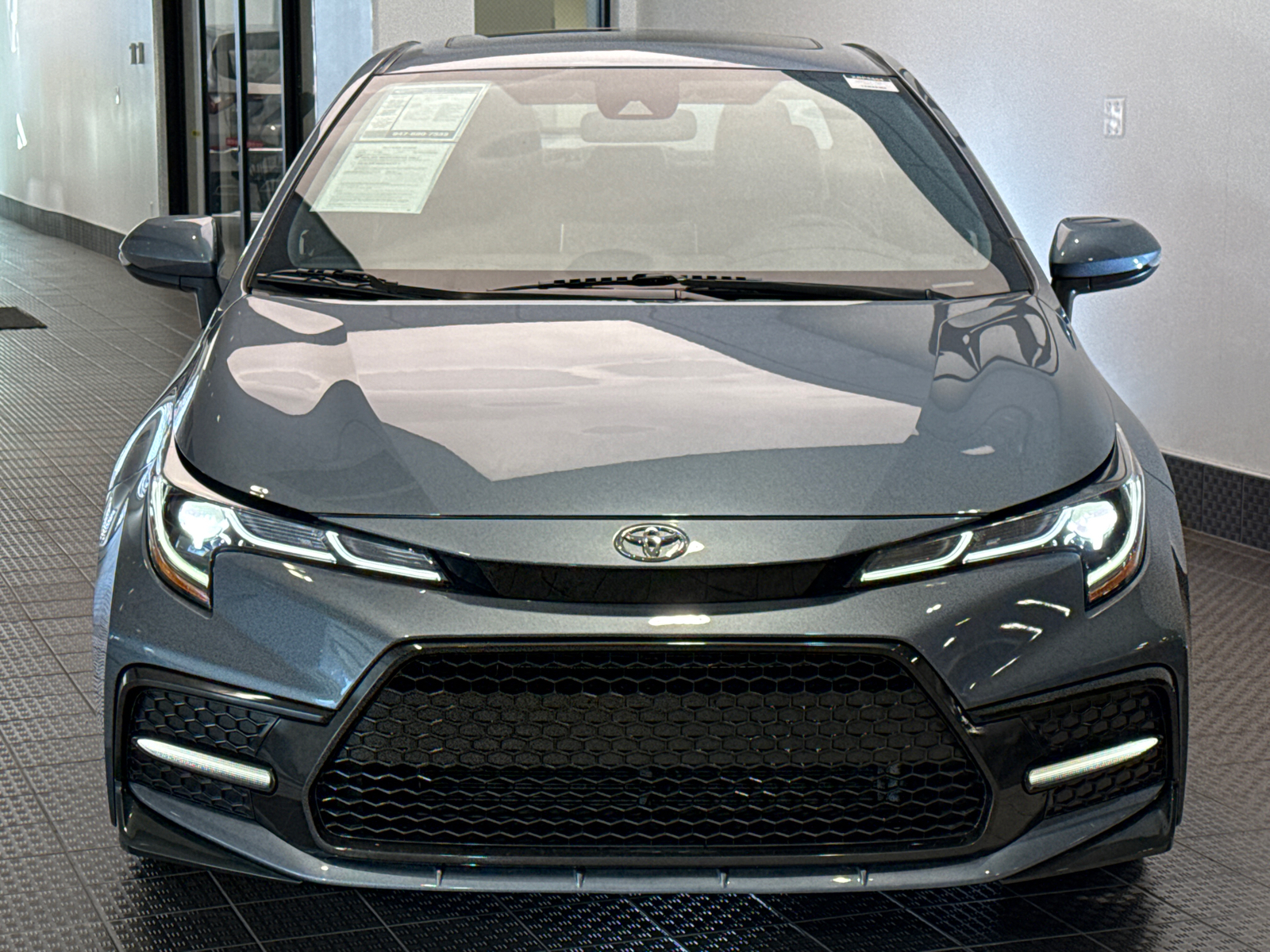 2020 Toyota Corolla XSE 2