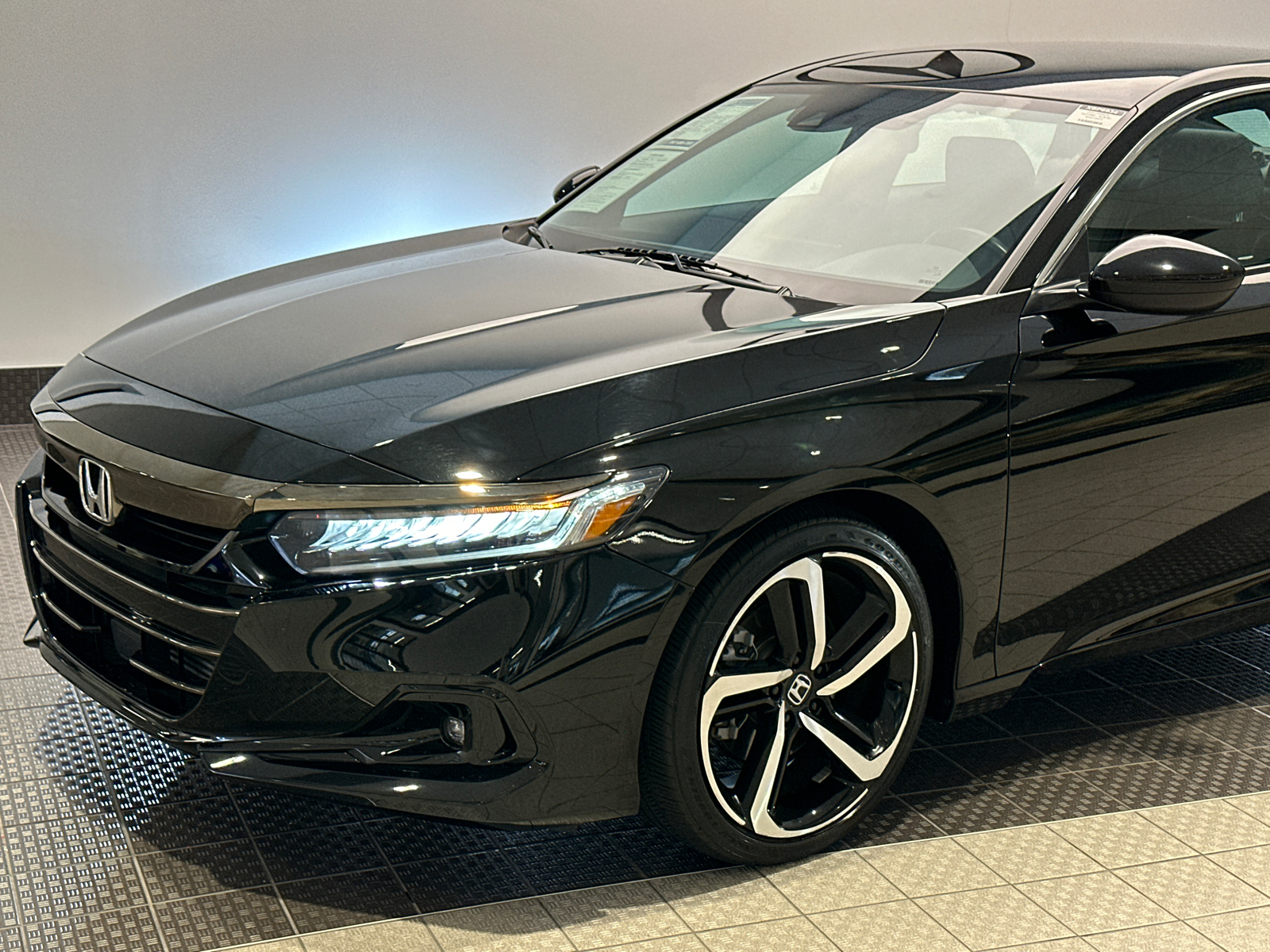 2022 Honda Accord Sedan Sport 8