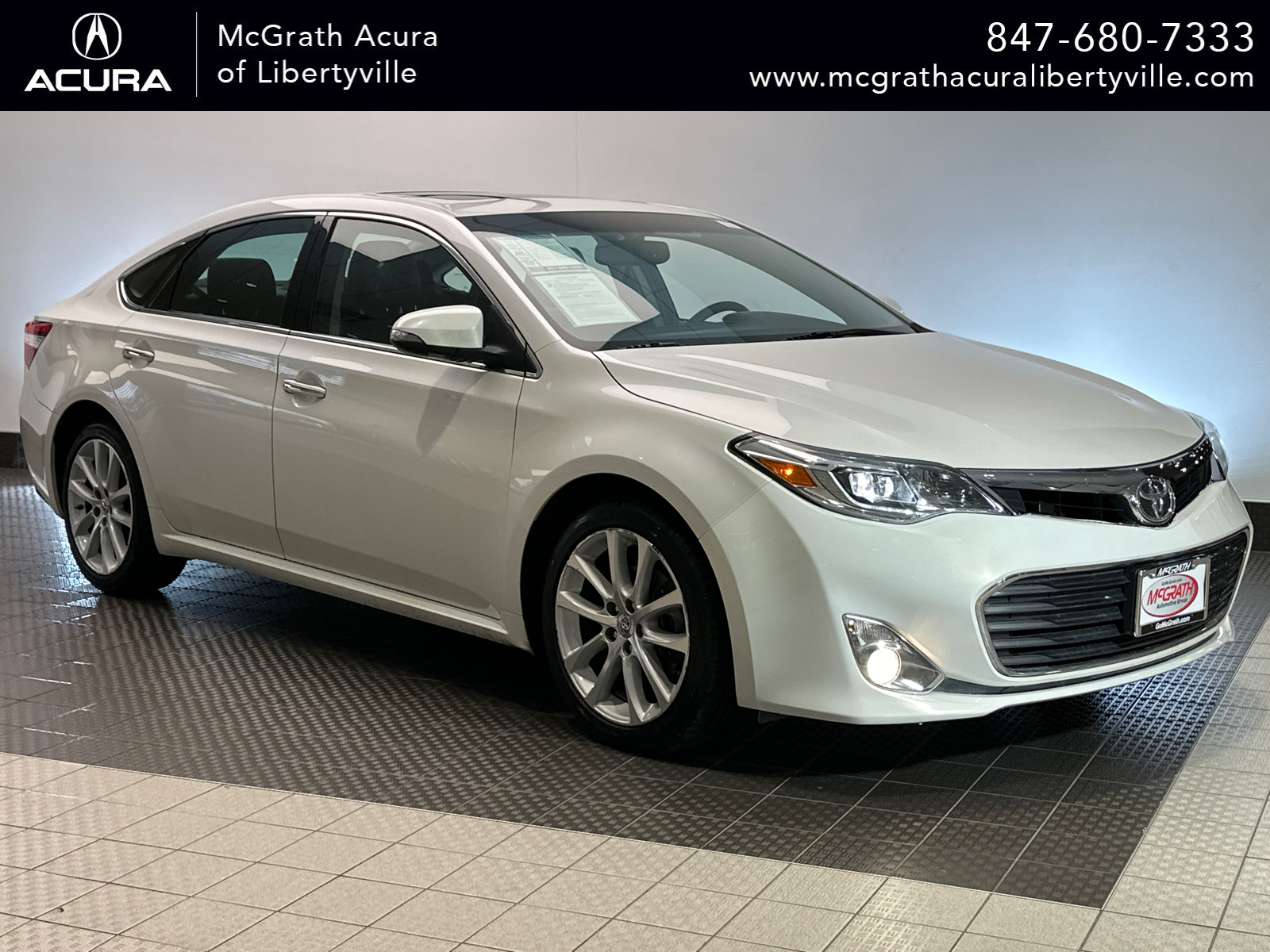 2013 Toyota Avalon Limited 1