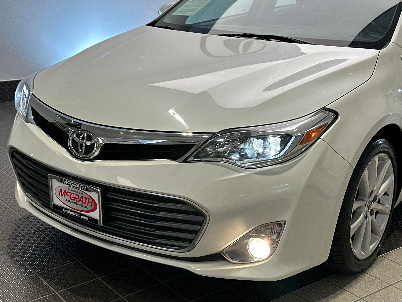 2013 Toyota Avalon Limited 7