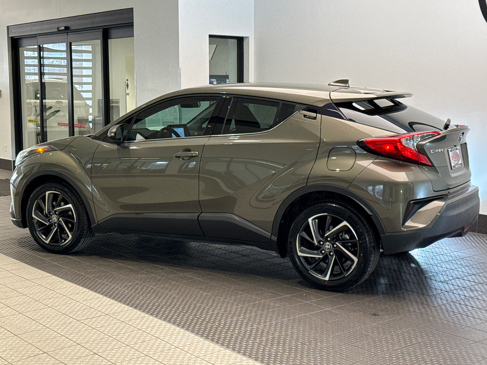 2021 Toyota C-HR Limited 4