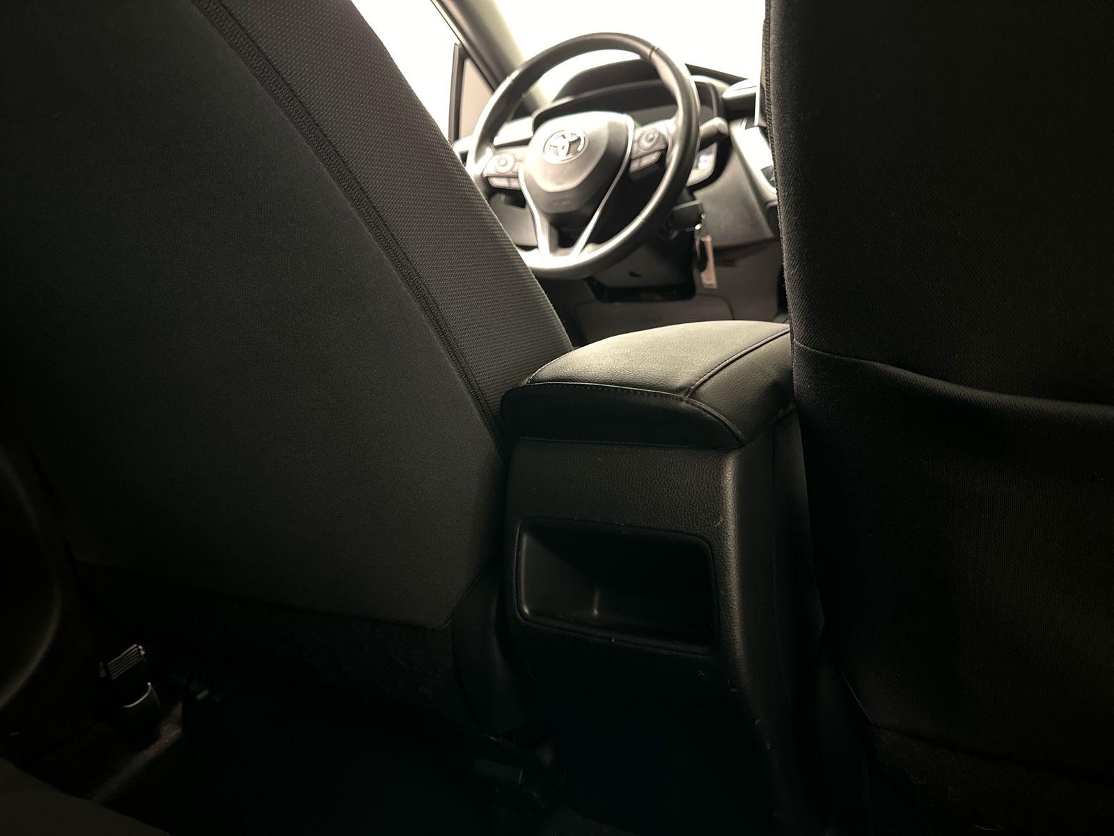 2021 Toyota Corolla SE 18