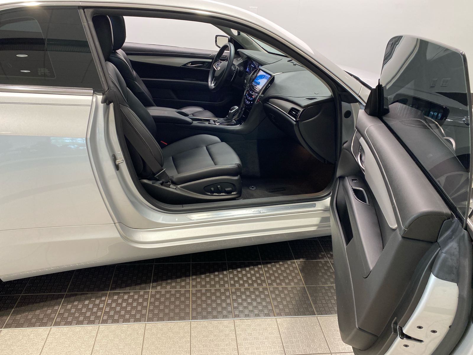 2019 Cadillac ATS Coupe Luxury AWD 11