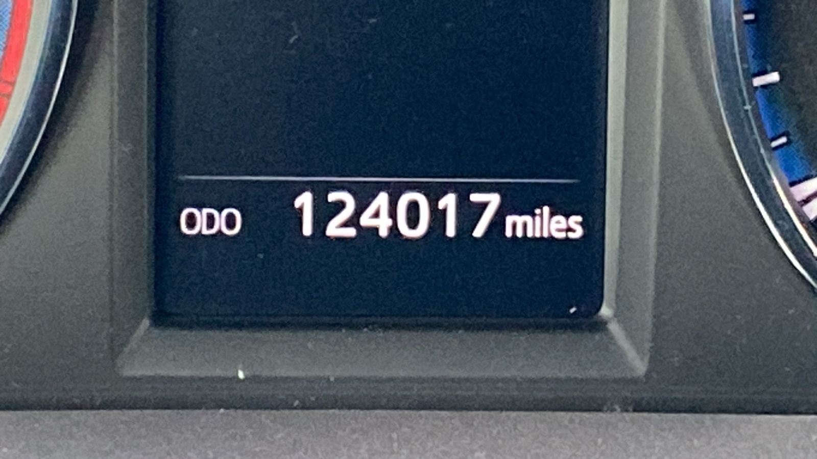 2016 Toyota RAV4 XLE 34