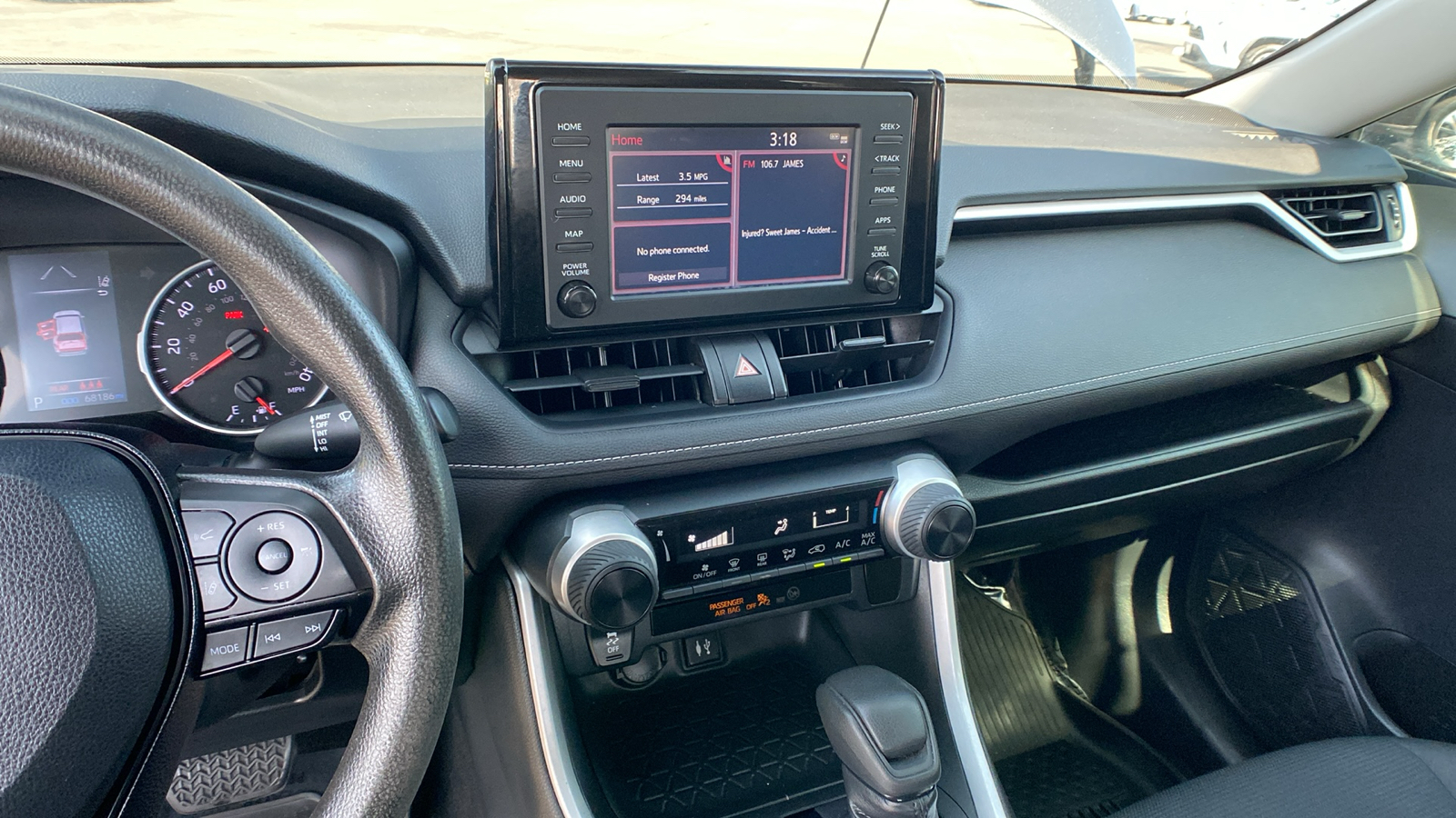 2019 Toyota RAV4 LE 14